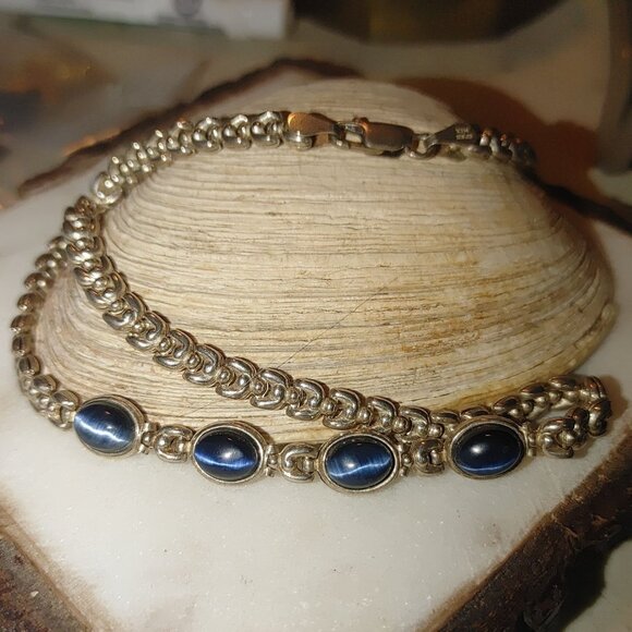 Vintage 925 Stamped Sterling Silver 15g Cobalt Blue Style Blue Cat Eye Necklace